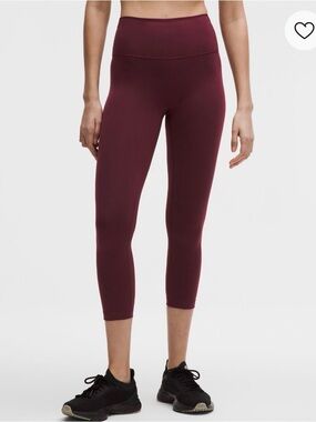 Lululemon Athletica Size 4 Align Cropped Leggings in Deep Burgundy